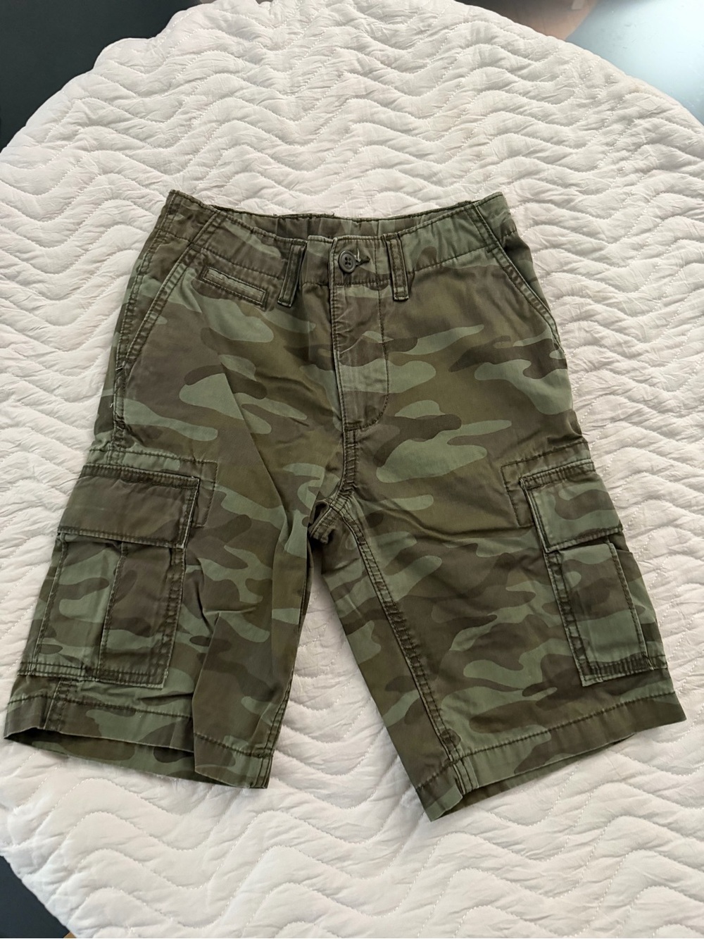 Gap Kids boys' green camouflage cargo shorts 10 regular